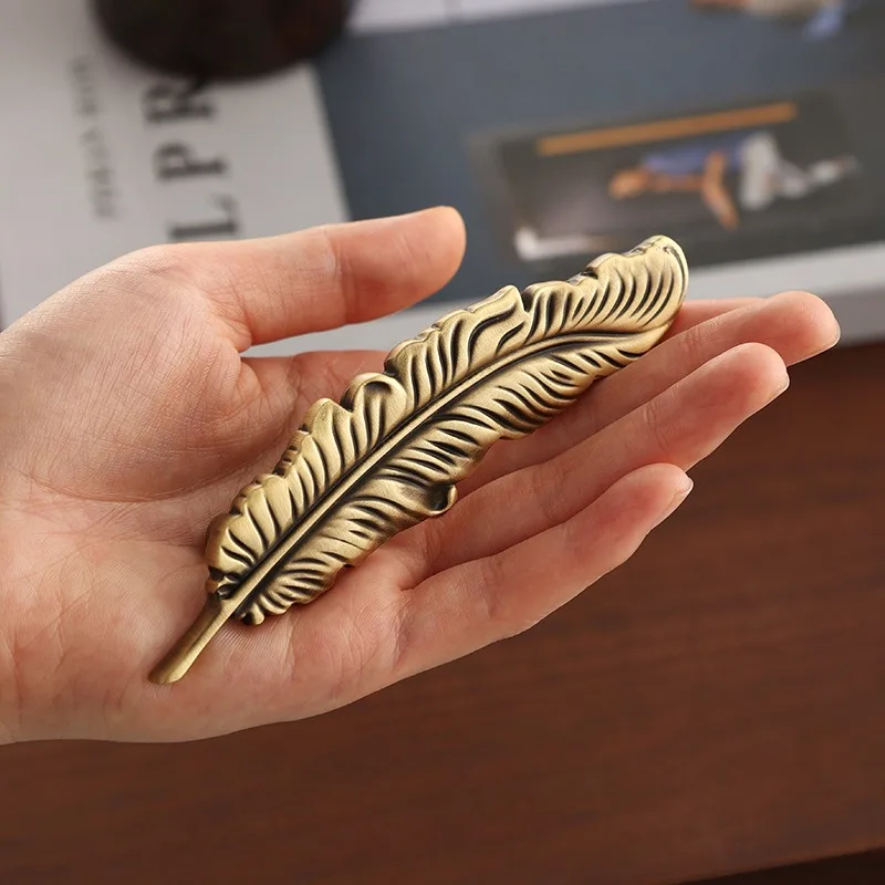 Creative Brass Cabinet Door Handle, American Antique Feather Antique Bronze Cabinet Drawer Door Handle