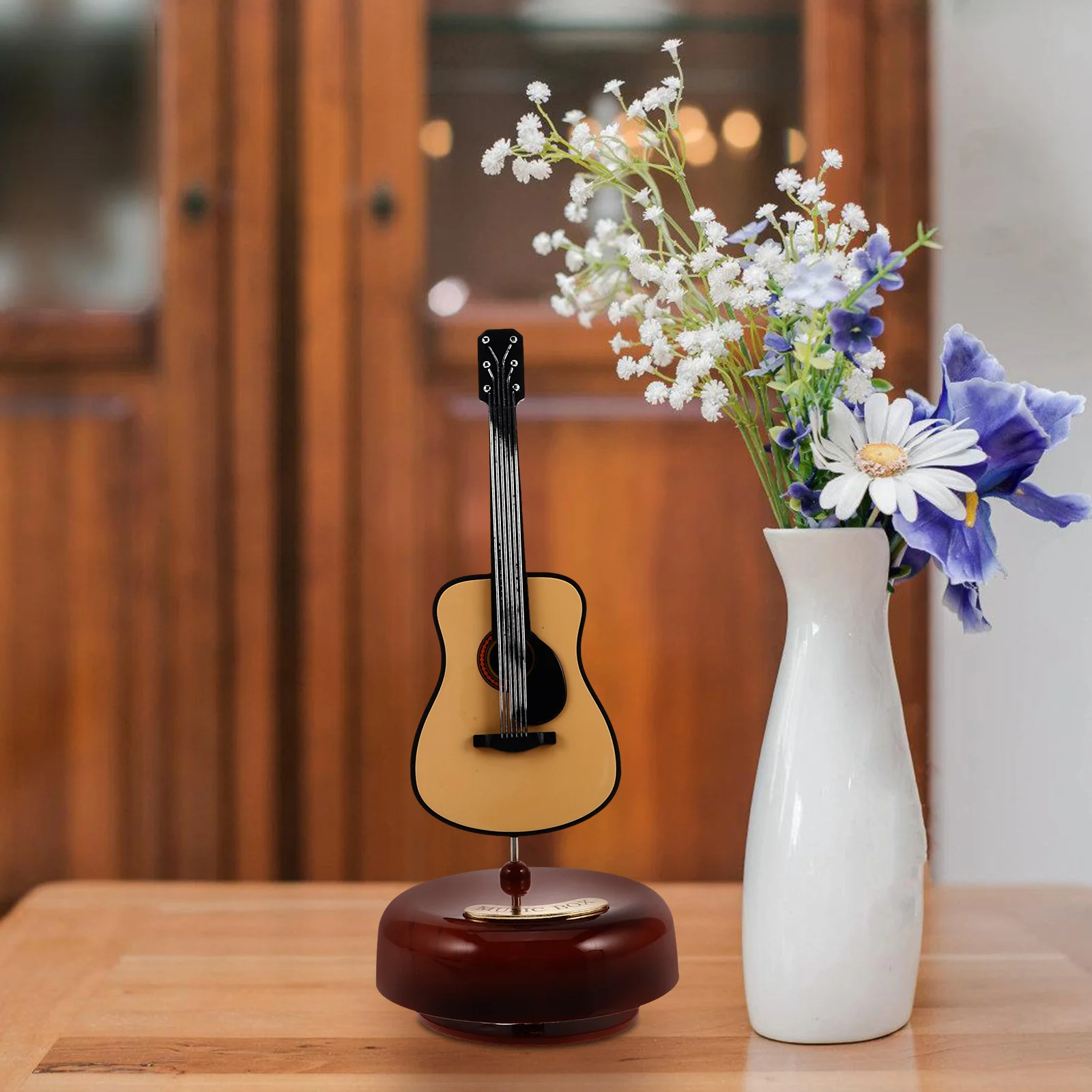 

Vintage Guitar Music Box European Style Rotating Melody Table Decor for Home Desktop Wind-Up Mechanism Creative Gift for Women