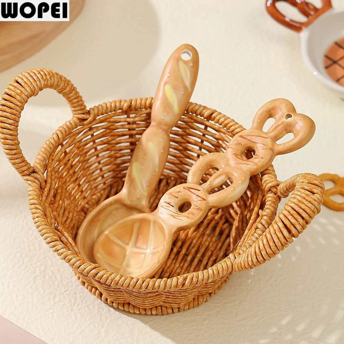 Ceramic Biscuit Spoon Creative Cute Long Handle Soup Spoon Dessert Spoon Children's Rice Spoons Household Kitchen Utensils