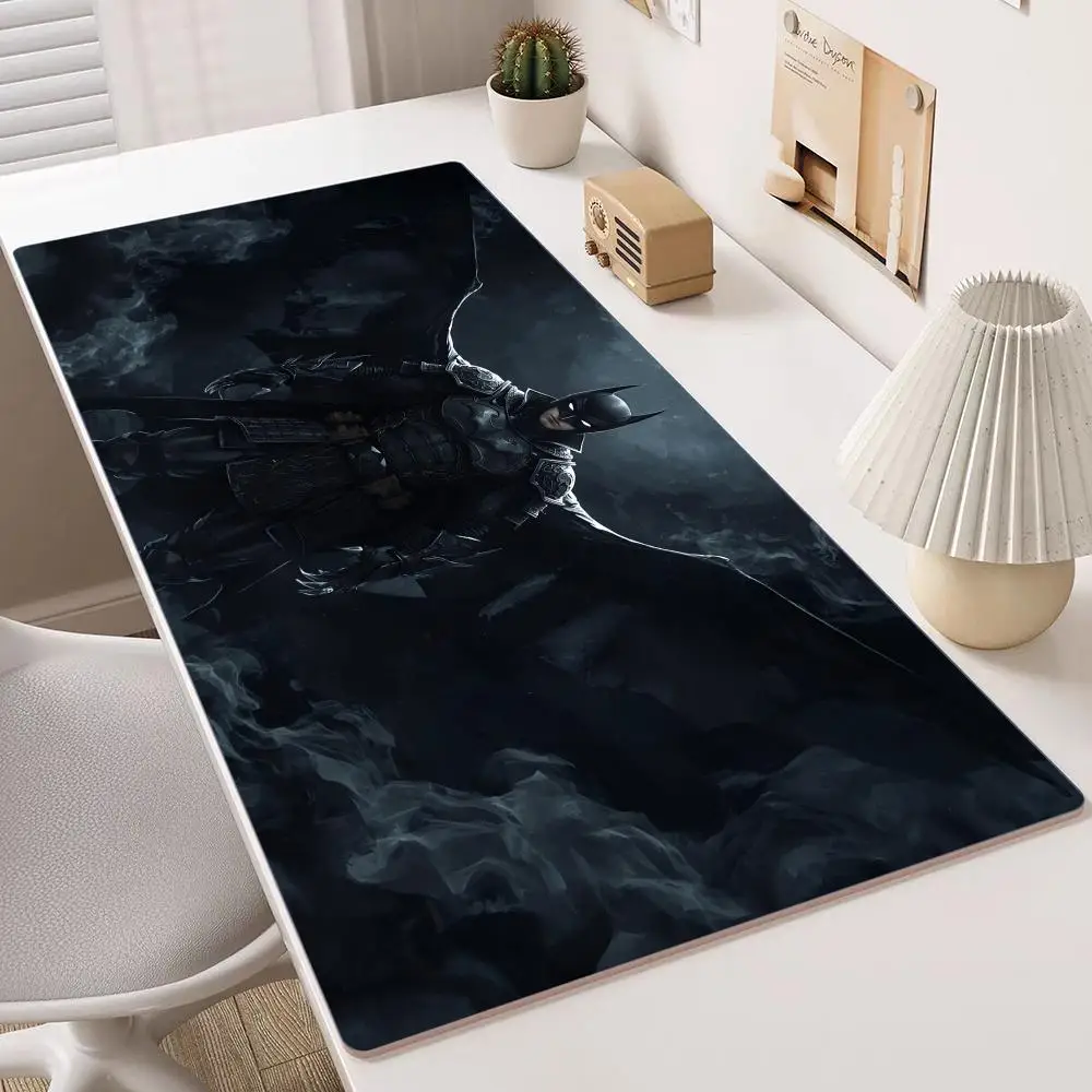 

B-batman Adventures Mouse Pad Multiple Sizes Large Square Computer Office Game Table Mats Rubber Anti-slip Mousepads