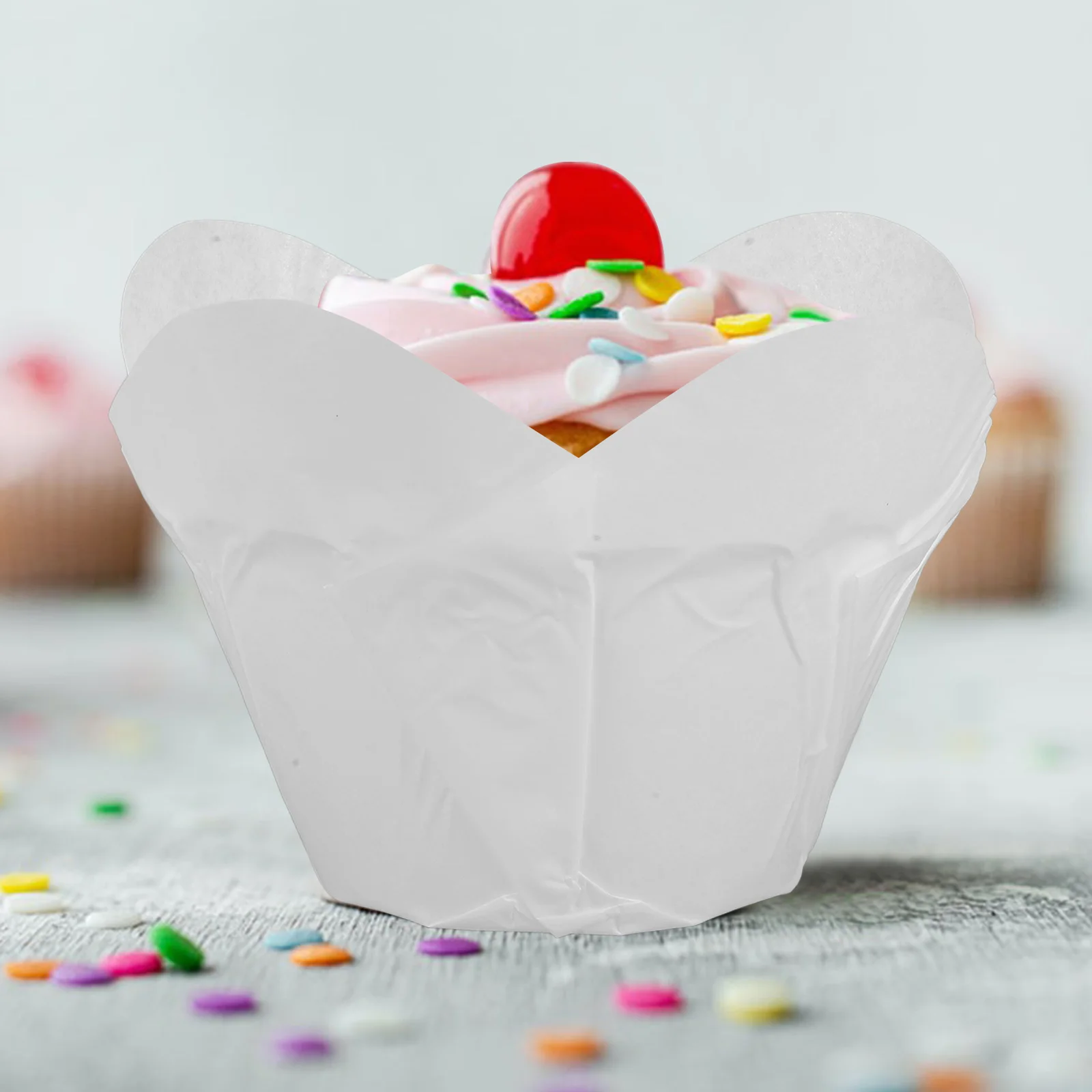 

100pcs Middle sized Baking Cups Disposable Greaseproof Liners Anti oil Paper Muffin Containers Square PanCake Holders