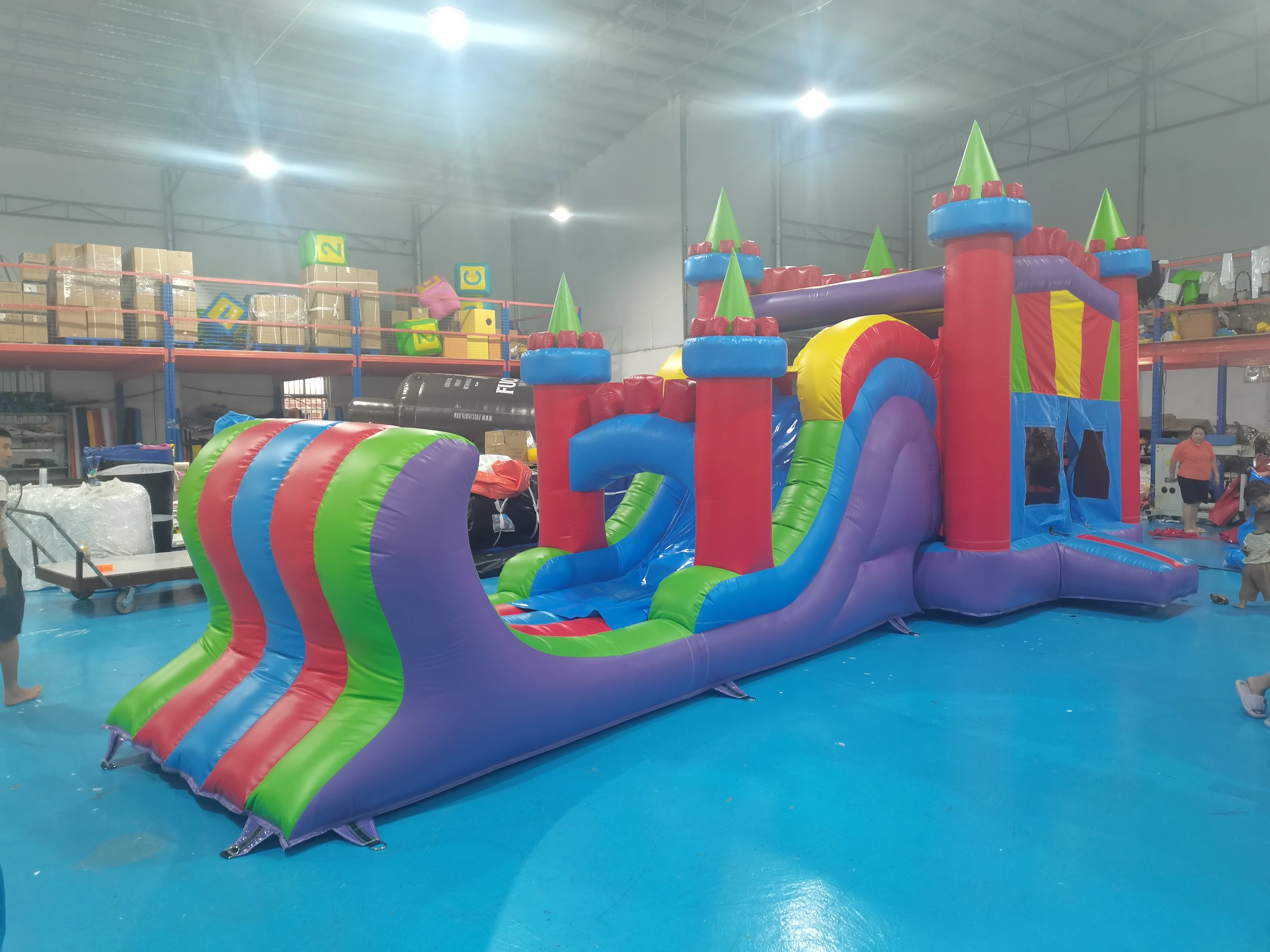 

Factory hot -selling indoor inflatable slide castle trampoline combination park