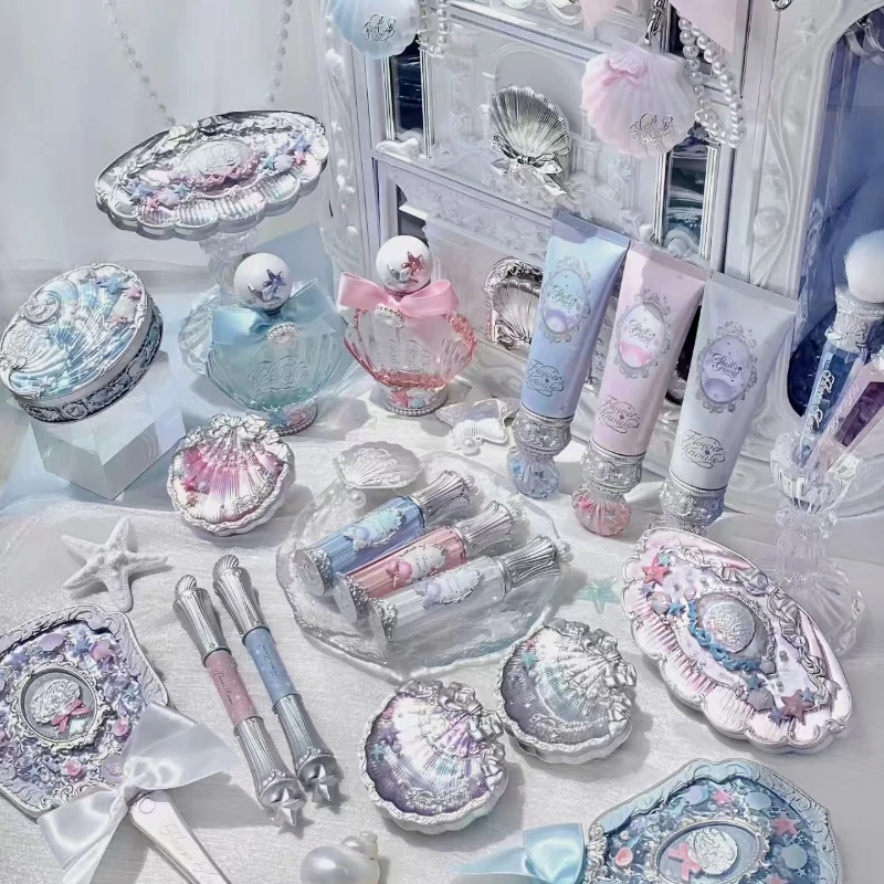 fleur-sait-coquilles-bijou-collection-essence-levres-miel-blush-joue-presse-poudre-fard-a-paupieres-appret-ocean-coffret-cadeau-maquillage-5-pieces