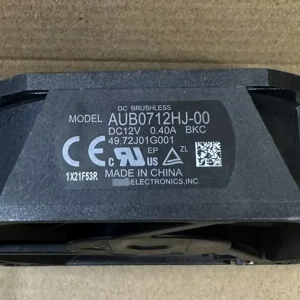 

Aub0712hj-00 Bkc Dc12v 0.4a Three-line Projector Cooling Brand New Original Spot