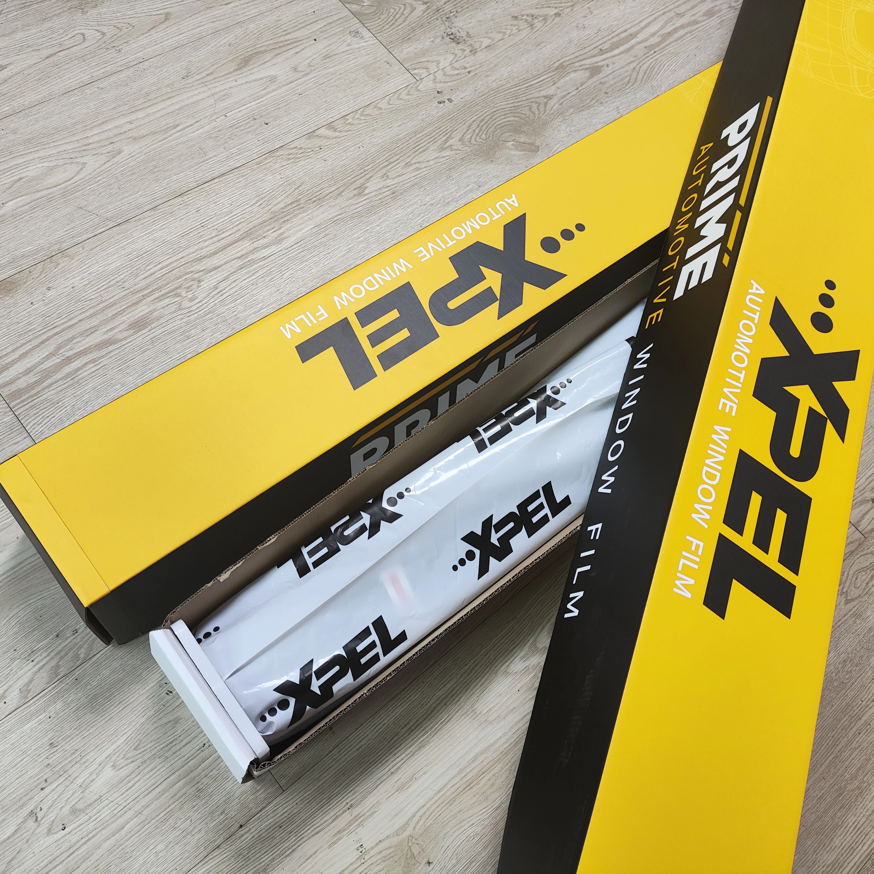 

XPEL X60 60% VLT Nano PET Автоматическая пленка 99,1% УФ-отклонение 45.0% IRR Солнечная изоляция для автомобилей и жилых стекол