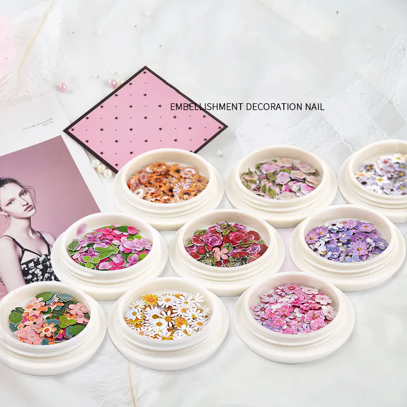 50pcs/box 3D Nail Mix Flower Wood Rhinestones Pulp Piece Small Daisy Rose Manicure Sticker Tool Nail Art Dry Flower Patch Decor