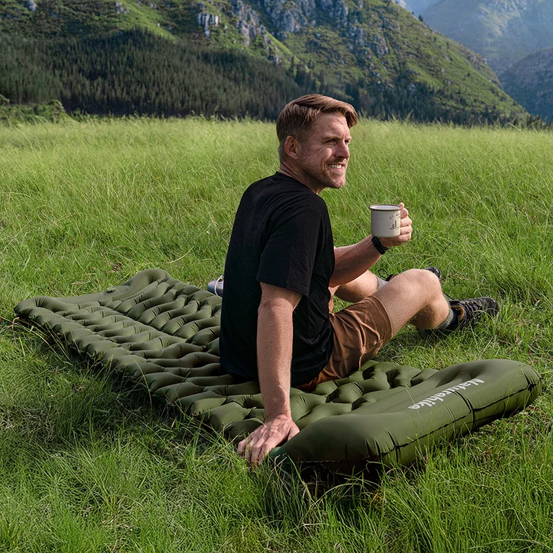 

Naturehike FC01 TPU Inflatable Cushion with Pillow R1.6 Camping Portable Moisture-proof Air Sleeping Mat for Tent CNK2550WS019