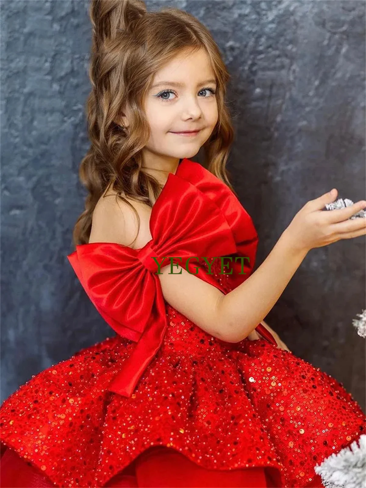 

Glitter Red Girl Dress Bow Off The Shoulder Puffy Princess Dresses Cute Baby Girl Birthday Dress Children Gowns