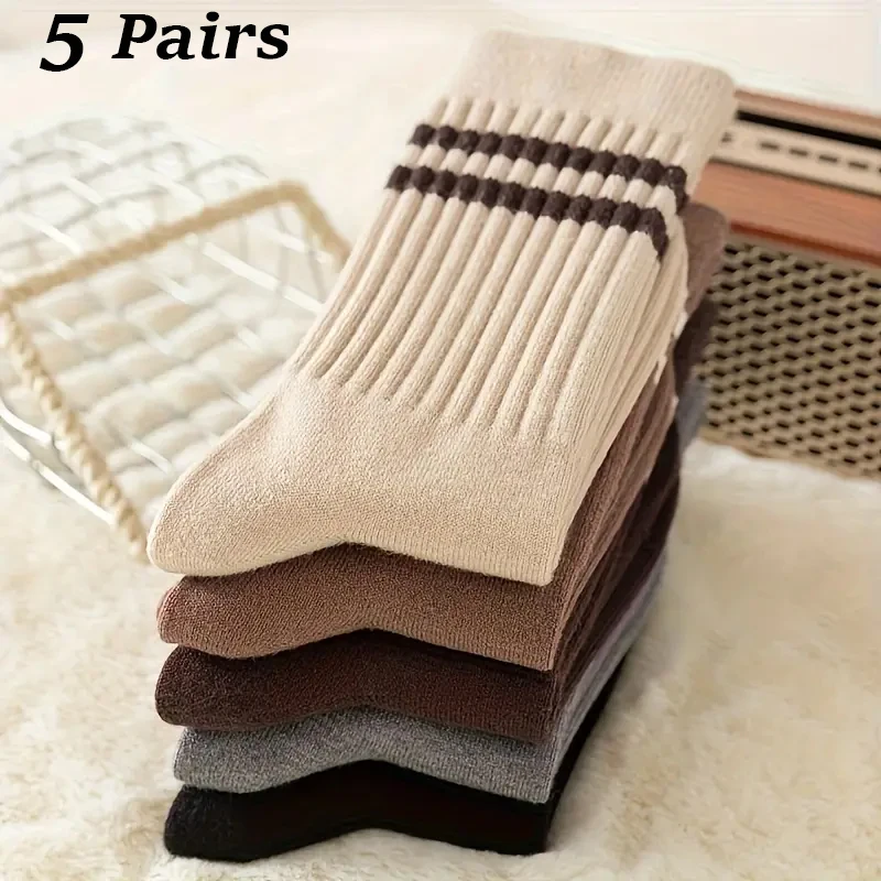 

5 Pairs Pack Trendy Striped Crew Socks, Women's JK Fashion Socks for Sports Daily Wear, Cute Fall Winter Collection