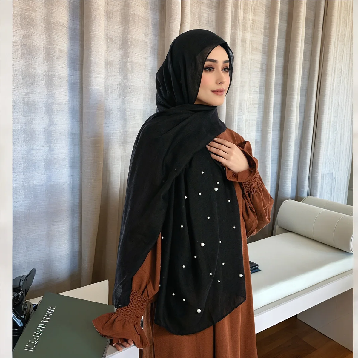 Neue Perlen Hijab Schal Frauen Muslimischen Hijab Luxus Perle Perle Schals Schal Frauen Langen Schal Schal Kopf Wraps Stirnband Neue