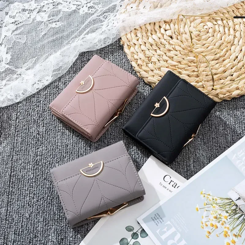 Female Short Design Multifunction Lady Coin Porse Coin Pocket Fresh Carteras Fashion Three Fold Purse Small Women Wallet