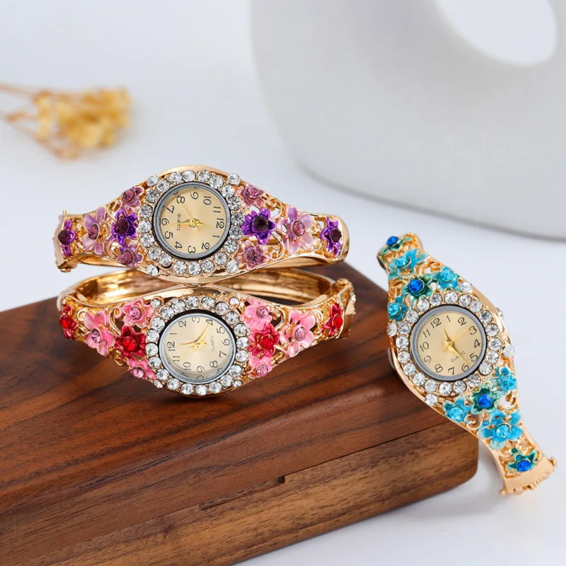 Hot Sales Luxury Diamonds Women\'s Flower Butterfly Dress Watch Round Dial Rhinestone Quartz Bracelet Wristwatch Gifts for Women