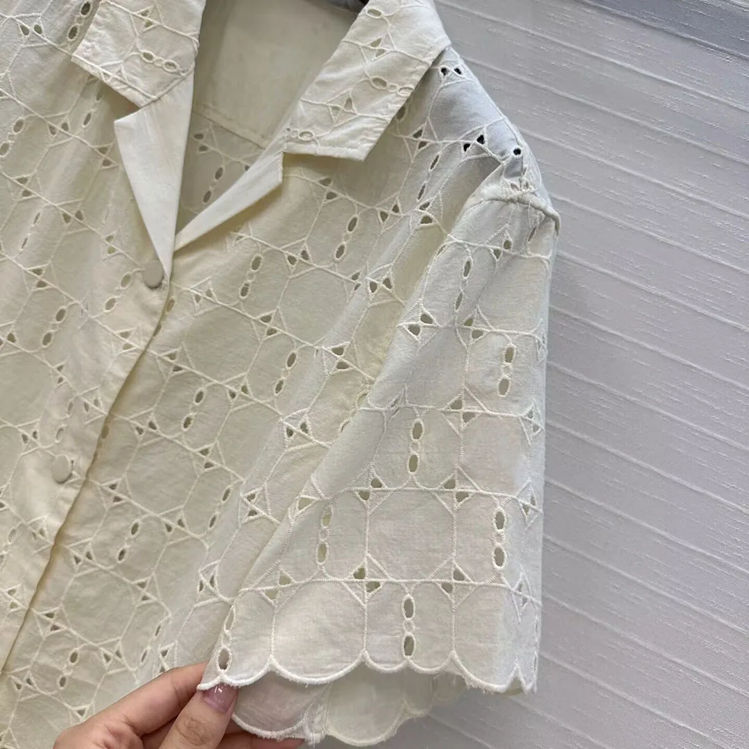 

2025 Fashion Hollowed-out embroidered casual shirt and women's shorts 2-piece set