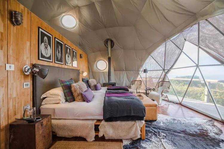 Waterproof Windproof Soundproof Geodesic Dome Tent Igloo 9m-12m with Bathroom Stove and Jacuzzi for Glamping Resorts