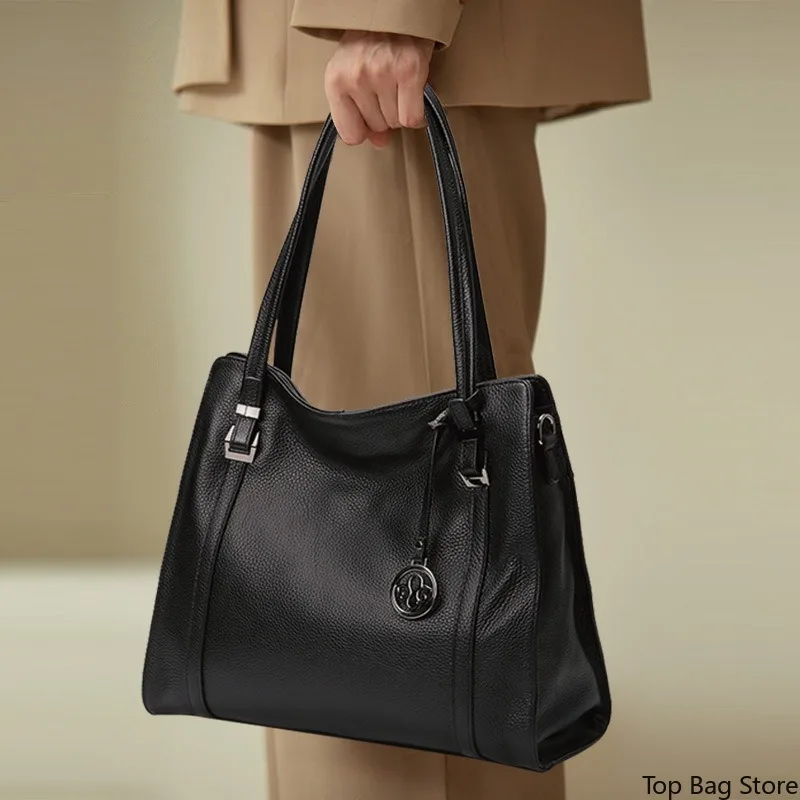 Minimalist Everyday Soft Shoulder Bag for Women Genuine Leather Large Capacity Convertible Strap Luxury Designer Handbag