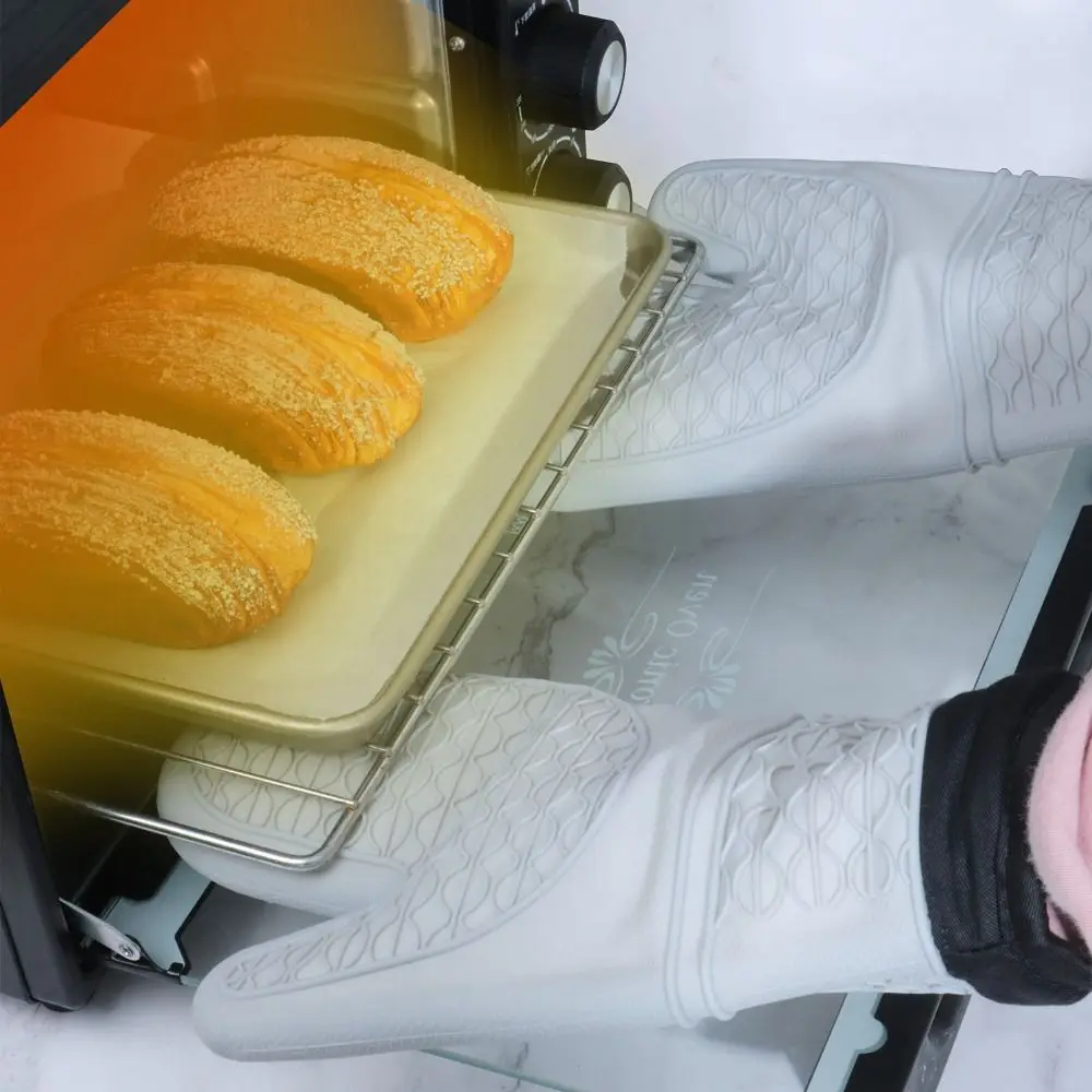 

1 pair Kitchen Bar Supplies Silicone Oven Gloves Heat Resistant Anti-Scalding Baking Gloves Thick Oven Mitts For Microwave
