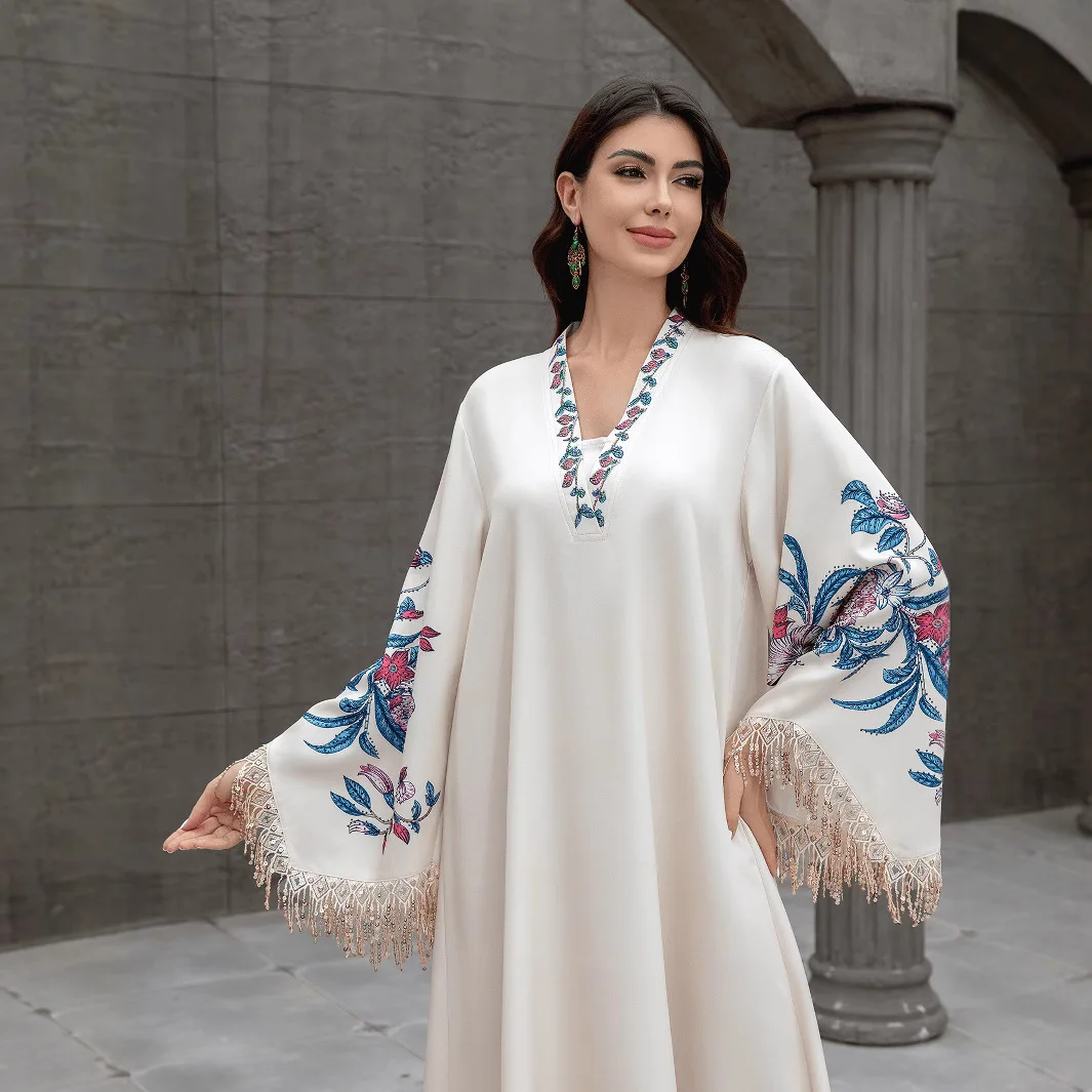 Dresses Women Eid Muslim Party Abaya Jalabiya Embroidery Tassel Islam Vestidos Saudi Arab Long Robe Ramadan Morocco Dubai Kaftan