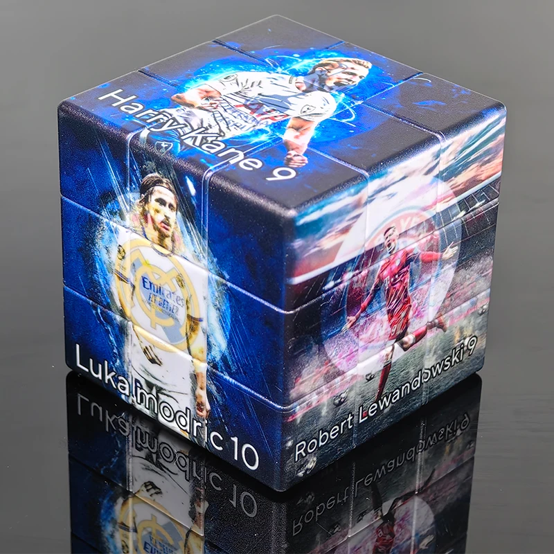 3x3x3 キューボ 3D 印刷サッカー選手 3x3 マジックスピードキューブトルネードパズルフィジェットおもちゃ子供のギフト
