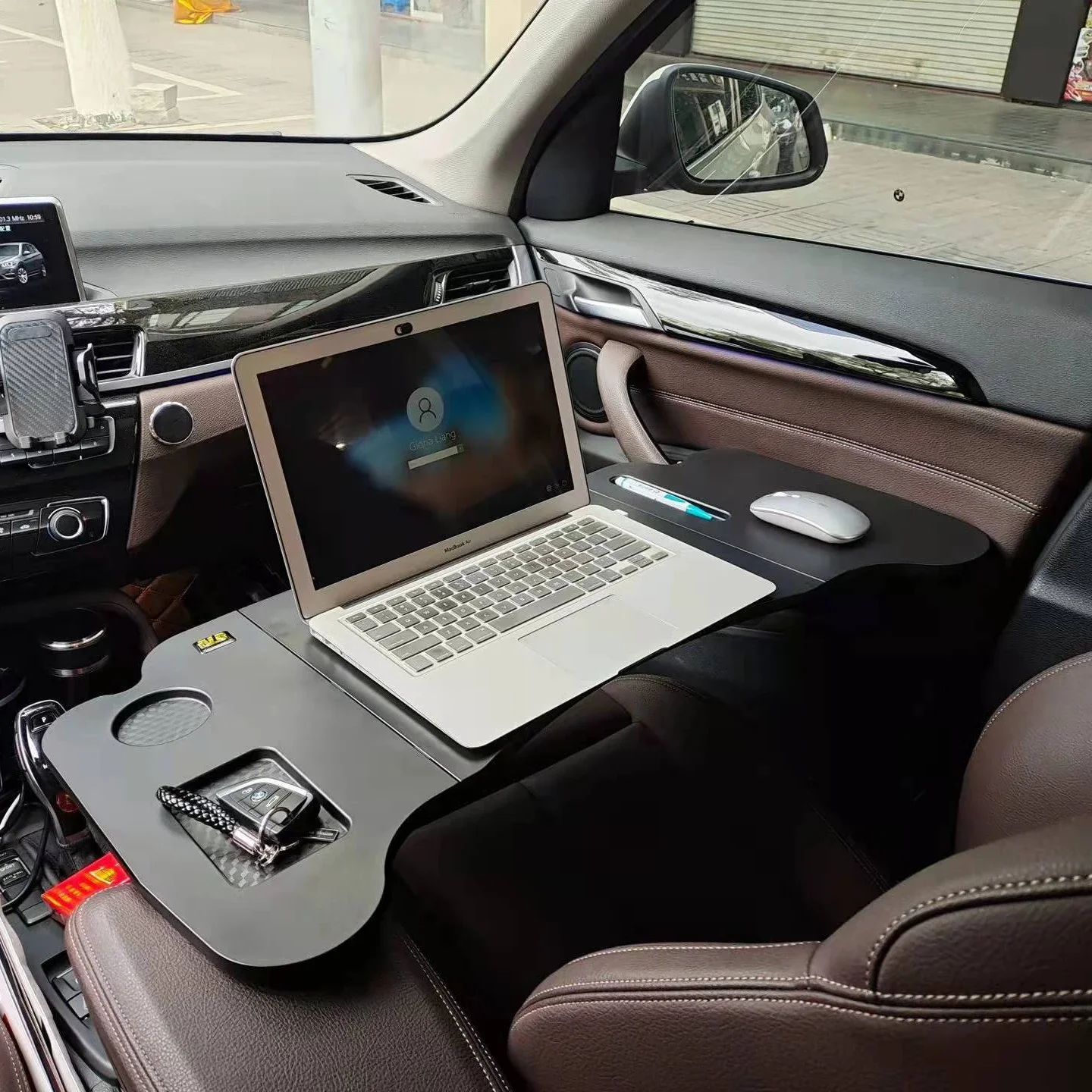 

Multi-functional bracket laptop stand in car Co-pilot