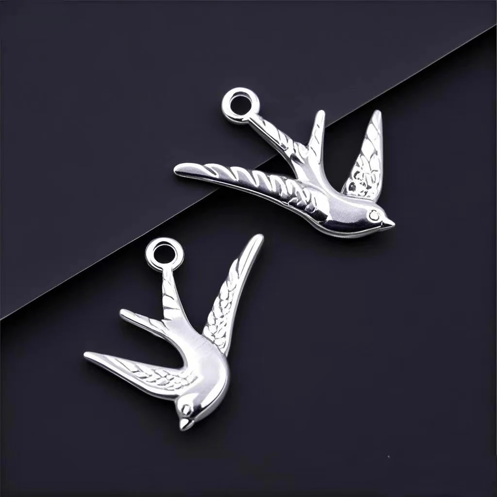 10Pcs/Lot Charms Flying Swallow Bird 26x25mm Tibetan Silver Color Pendants Antique Jewelry Making DIY Handmade Craft