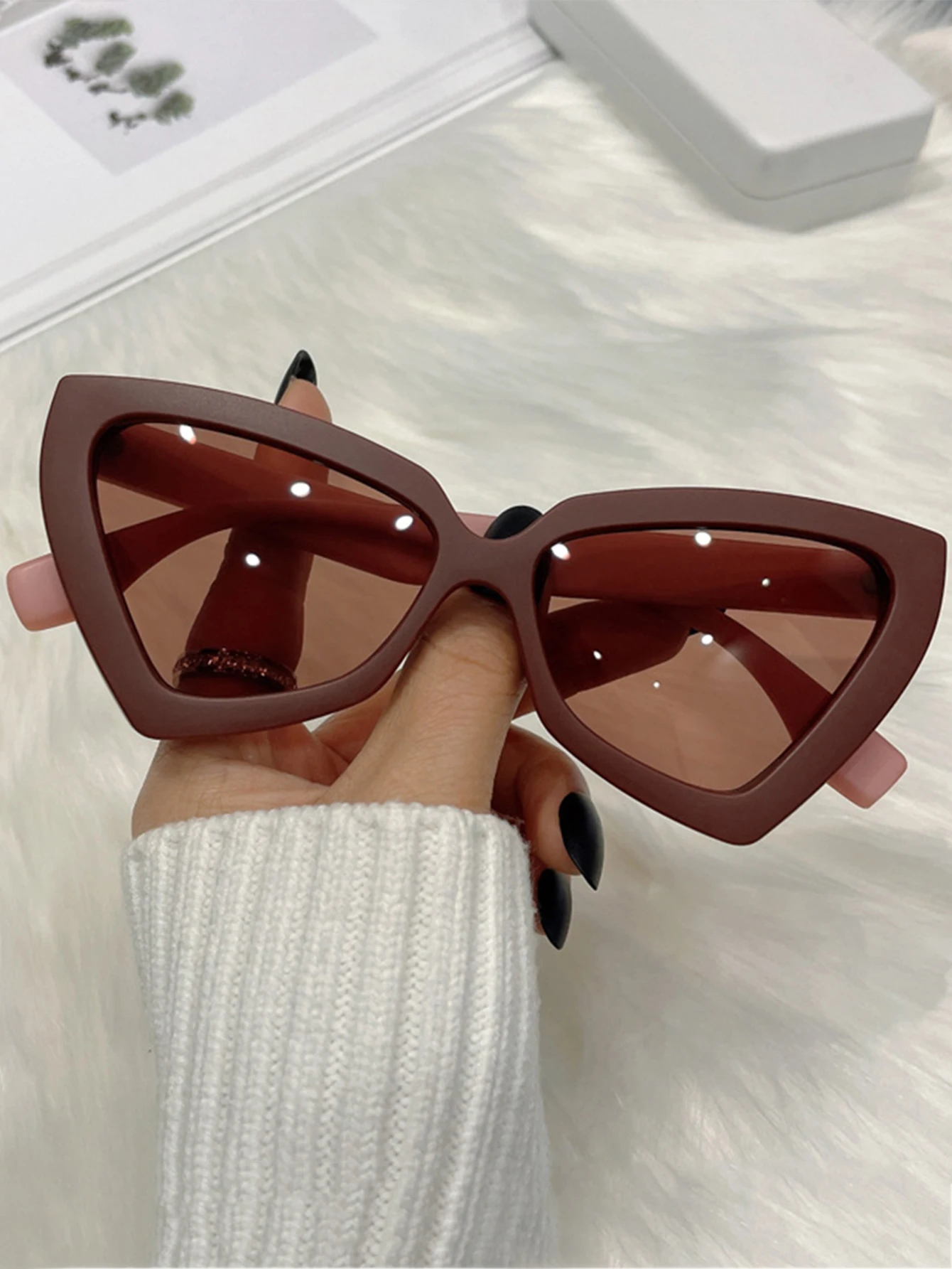 Neue Dreieck Polygon Sonnenbrille Frauen Männer Vintage Gläser Retro Cat Eye Sonnenbrille Weiblich Männlich Brillen Brillen für Sommer – Detail 3