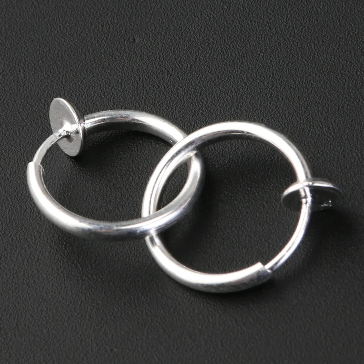 

8Pcs Clip on Piercing Rings Durable Stylish Nose Lip Ear Belly Body Jewelry Lightweight Comfortable Gift Nose Piercing Rings