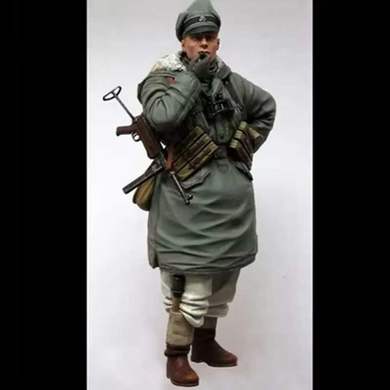 

1/16 Resin Character Soldier Model Soldier Kharkov Gk 3d Printed Handmade White Model Toy Unassambled And Unpainted Kit