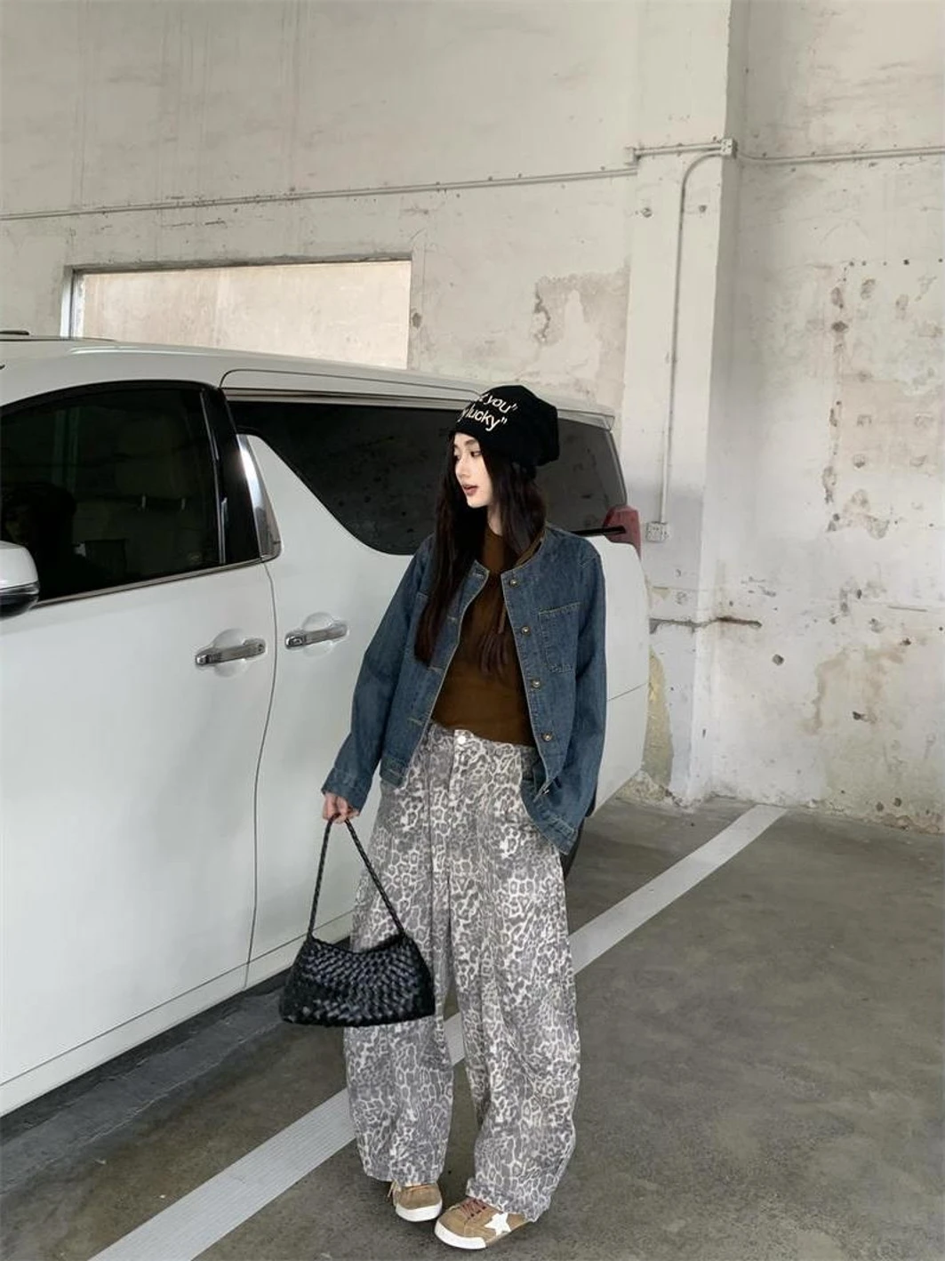 

Джинсовые пальто унисекс, женские осенние пальто с воротником-стойкой, спортивная одежда в рубчик с вышивкой, лоскутные верхние пальто с широкими кнопками, вельветовые аппликации OL