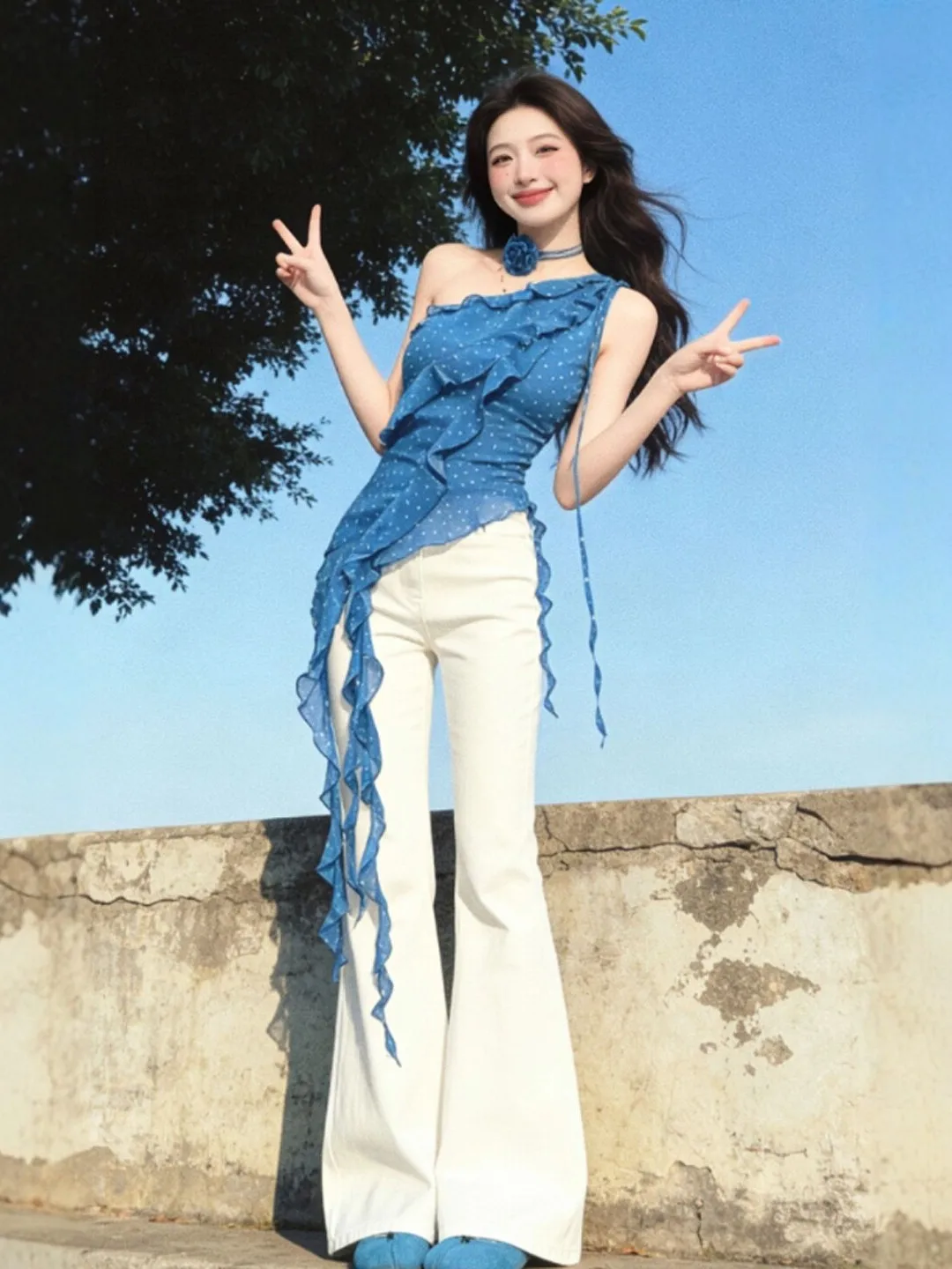 

Beach Vacation Style Shoulder Bared Denim Two Piece Set Elegant Spring 2026 Women's Fashion Comfortable Long Sleeve Vest