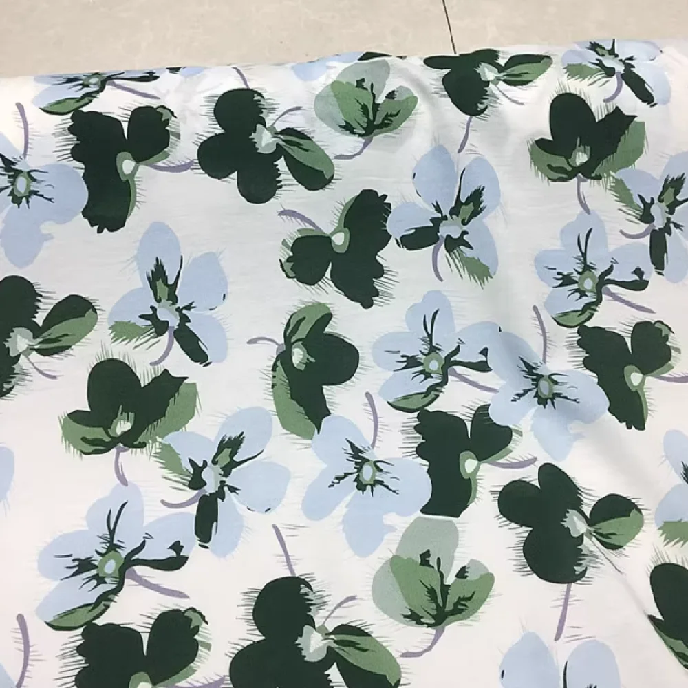fresco-ins-estilo-folha-flor-impressao-maravilhoso-tecido-de-algodao-mistura-de-seda-para-viagens-atraentes-roupas-de-vestido-de-menina-natural