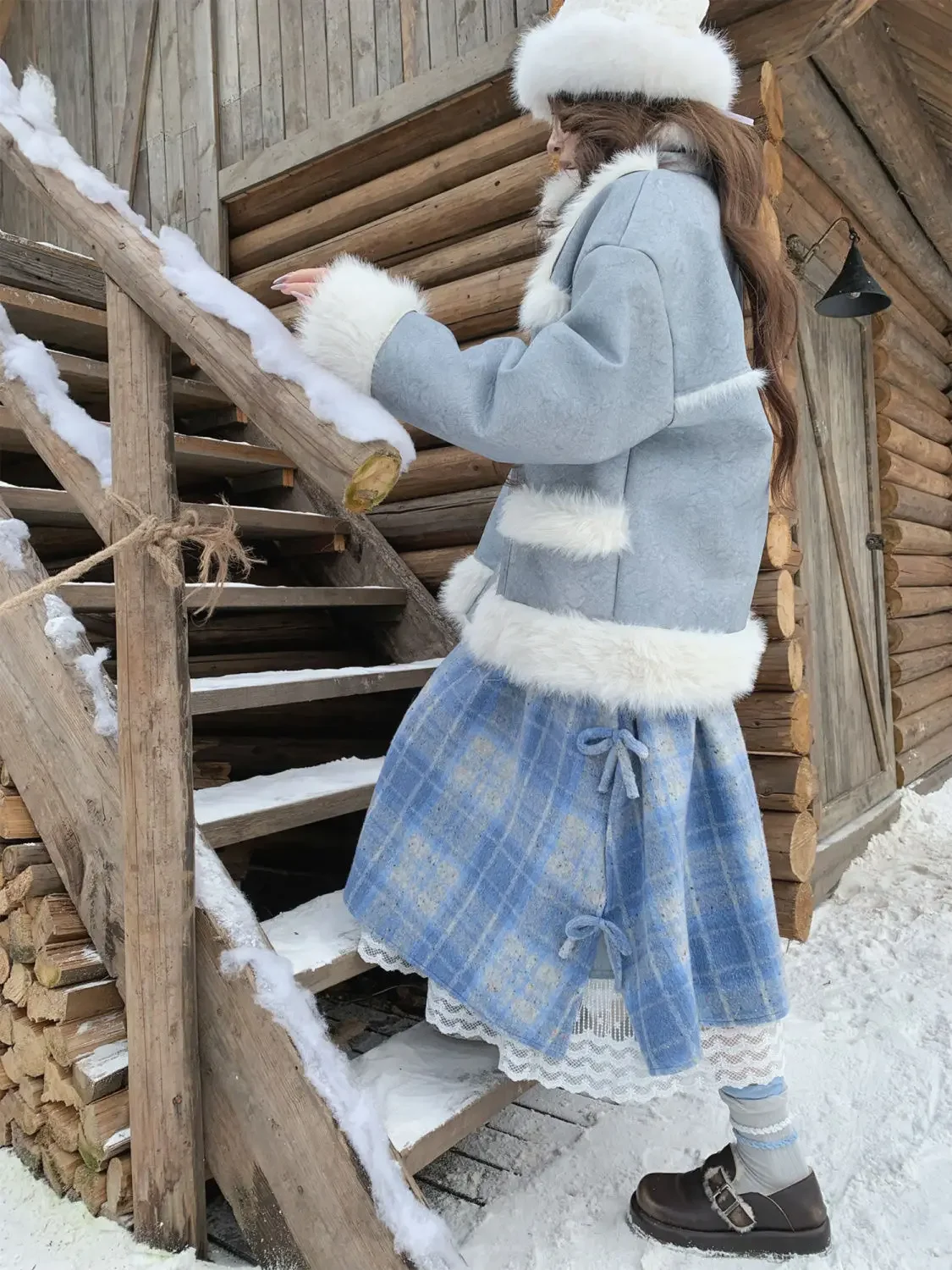 Winter Japanese Style Blue Plaid Skirt Women Lace Hem Warm Elegant Fashionable Classic Versatile Stylish Daily Casual Wear 2025