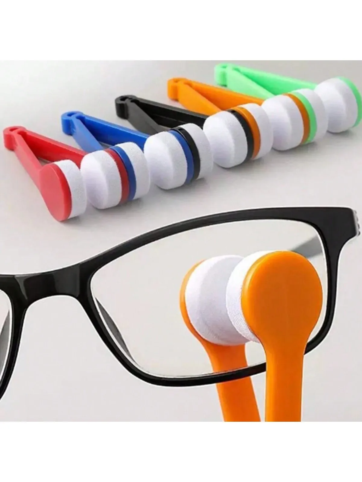 4-Piece Set Of Portable Glasses Wipes In Random Colors, With A Portable Glasses Cleaning Clip That Won't Scratch The Lenses