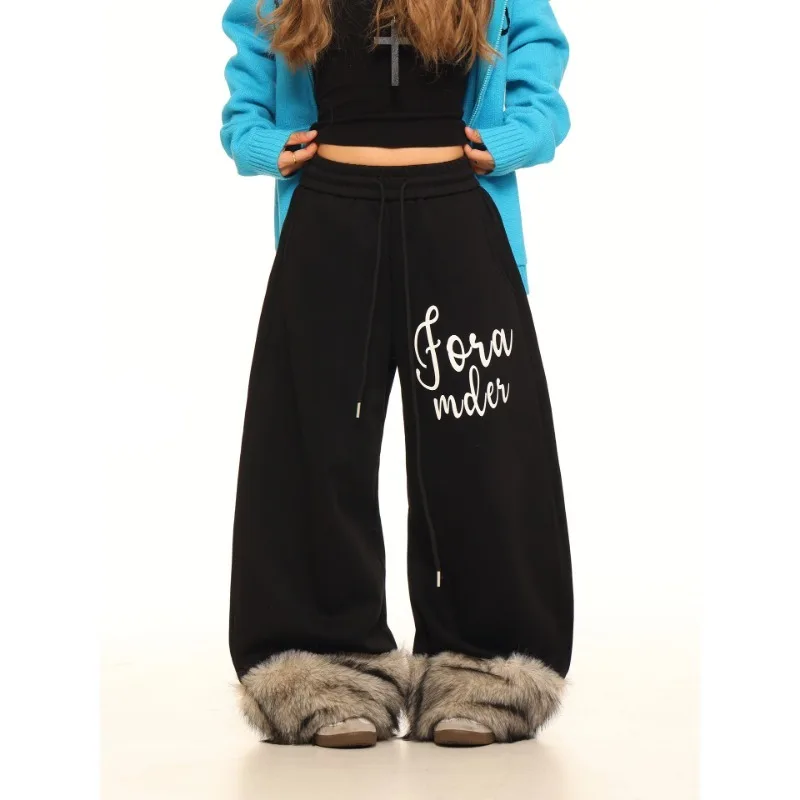 ライトブルーのカスタムメイドアメリカンファーリーレッグカバーレタープリントカジュアルパンツ レディース 2025年秋 ルーズワイドレッグパンツ