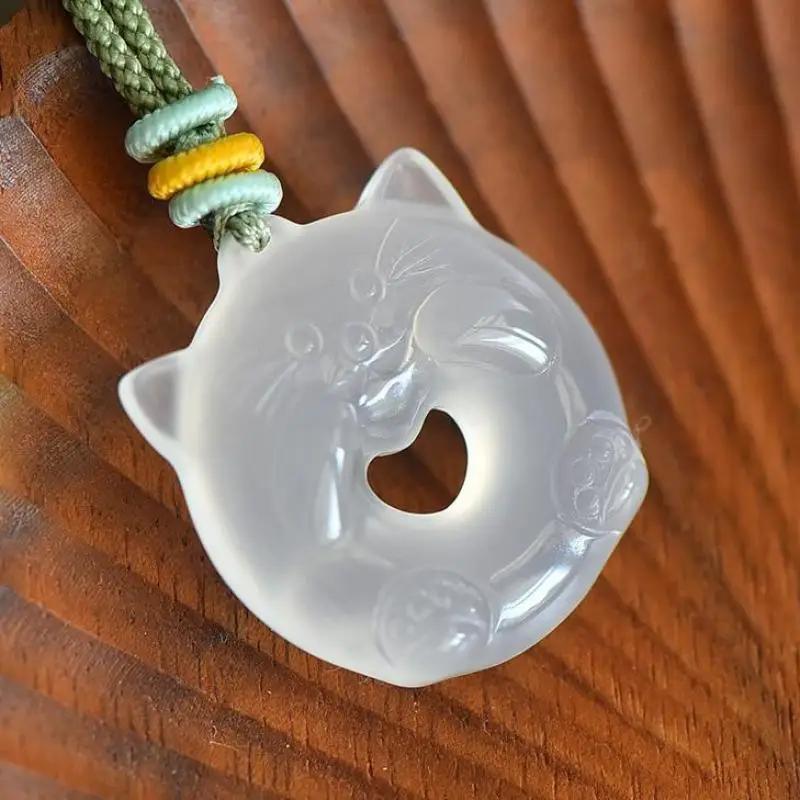 

Натуральная Мьянма класса А, жадеит, ожерелье Lucky Cat для мужчин и женщин, ювелирные изделия, натуральный бирманский белый нефрит, кошачий пончик, кулон, ожерелья