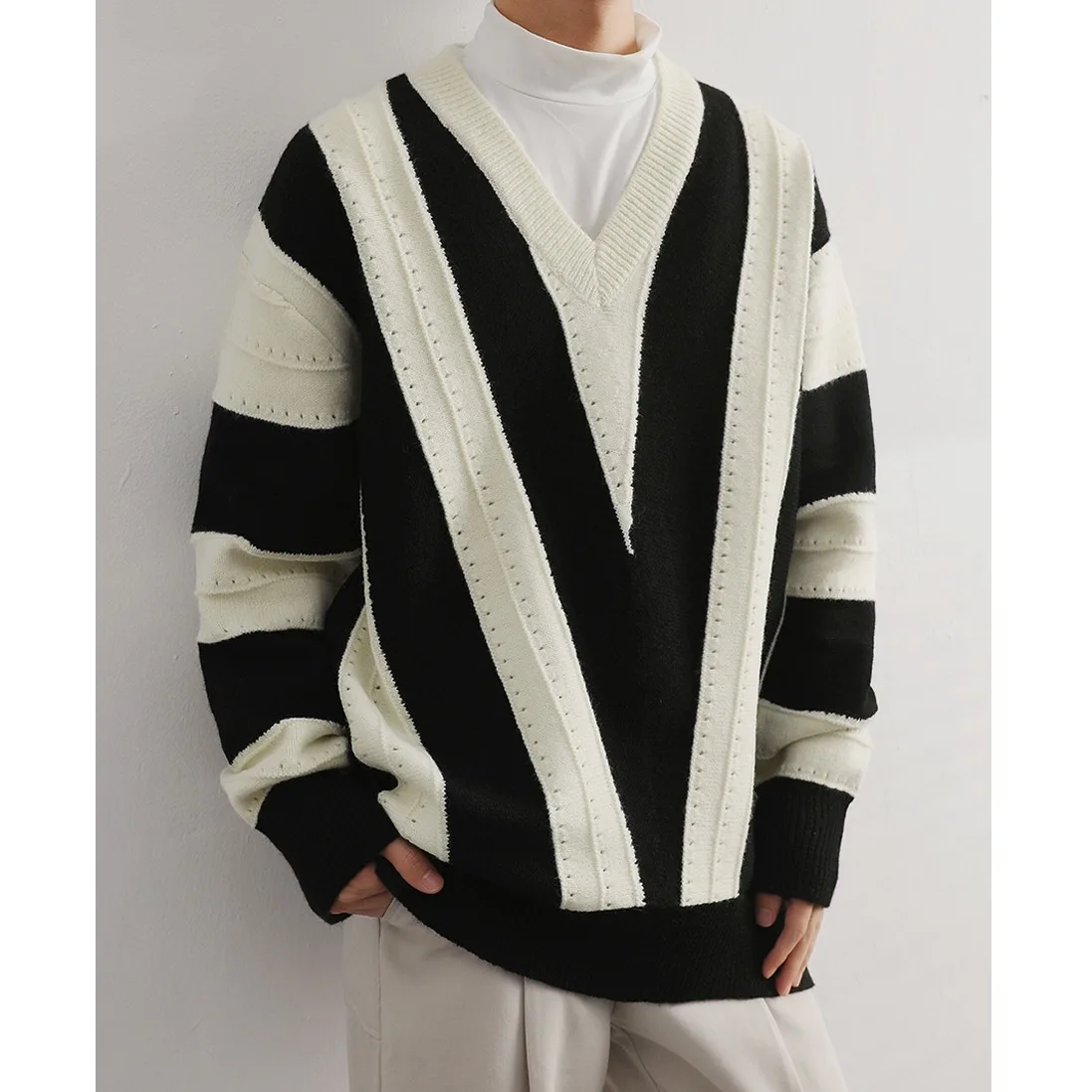 

Cleanfit mat Large V-Ne Knitted Sweater Trendy Men's Lazy Color Blo Knitwear Autumn Winter Loose Fit round Ne Pu...