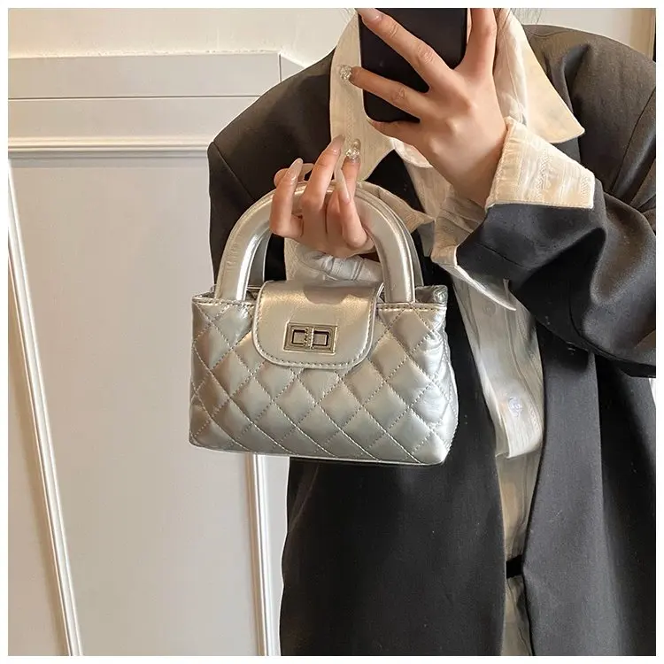 

Classic Unique Diaper Bag For Women Elegant Crossbody Handbag Luxury Designer Minimalist Vintage Large Capacity Tote Bag