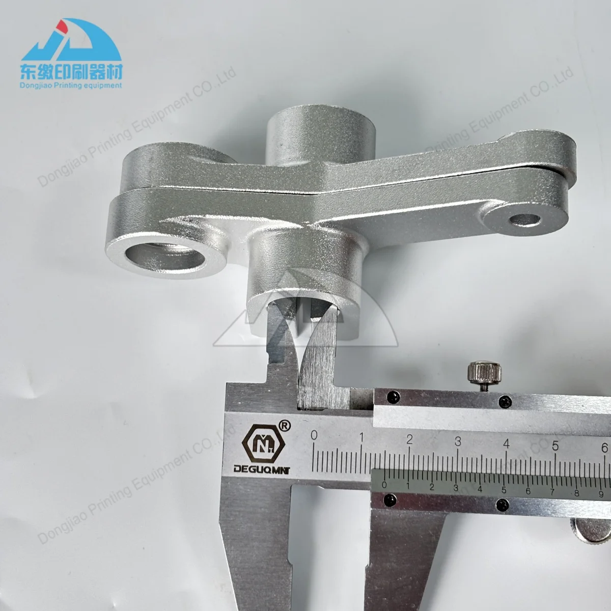 

High Quality 1 Piece Bracket Lever Arm for Mitsubishi D3000 Offset Printing Machinery Parts Bearing Holder Lever Connector Link