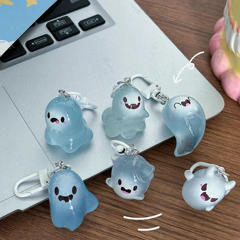 Halloween Luminous Ghost Keychain Cartoon Resin Keyring Glow In The Dark Key Holder Backpack Pendant Earphone Charms