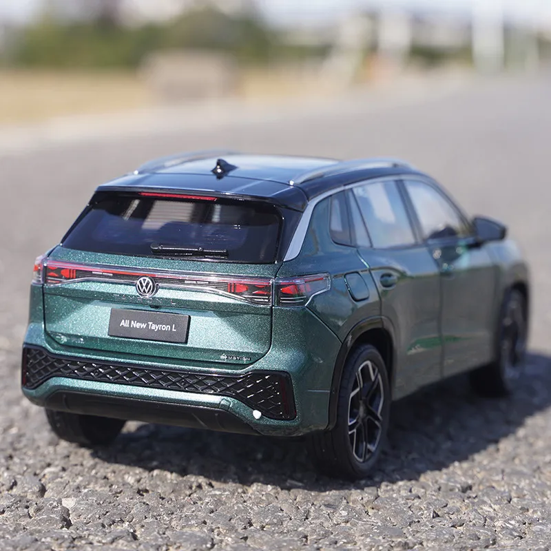 1/18 Całkowicie Nowy Tayron L 2025 SUV Model Samochodu Ze Stopu Metalu Odlewany Pod Ciśnieniem Kolekcja Modeli Samochodów Symulacja Zabawki Dla Dzieci Prezent Dekoracja