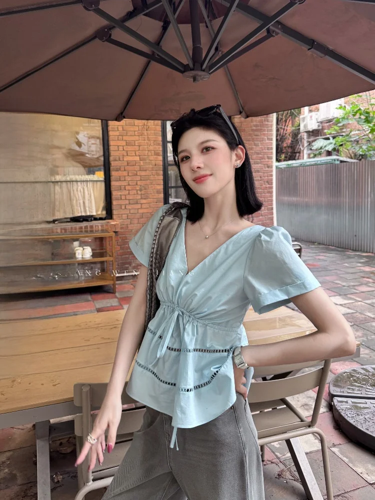 

Женская летняя футболка Blue Bubble с ультранизким V-образным вырезом, приталенная, с эффектом утончения талии, милый дизайн, хлопок-модал