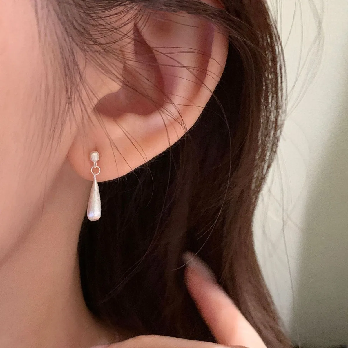 Brushed Water Drop …