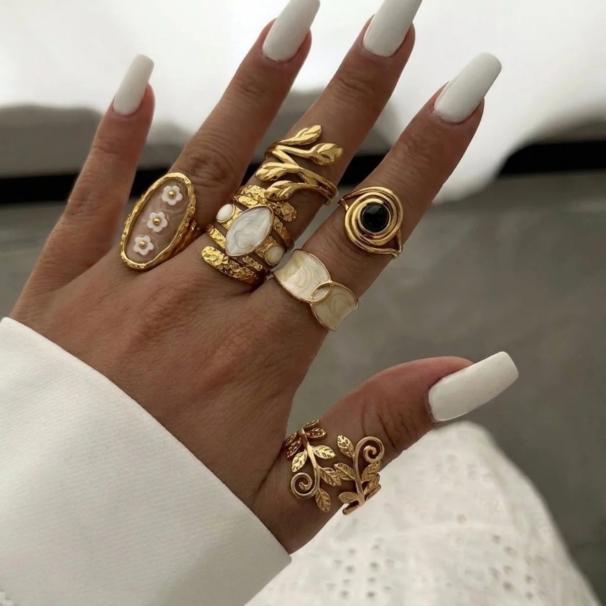 Vintage-Ringe mit Blumen-, Ranken- und Blattmotiven, spiralförmig gewickelt, mit Schlangenmuster, für Damen und Herren, aus Edelstahl, geometrische Ringe, Schmuck. – Detail 9