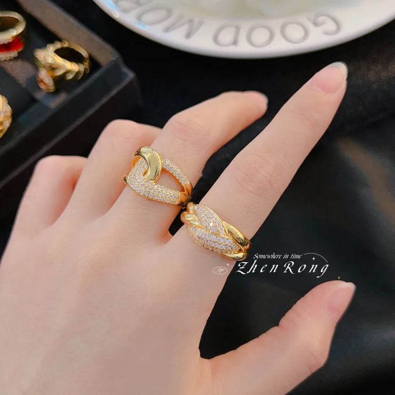 Retro Gold Miniature Set with Full-Diamond Antique Ring - Unique Glass Jewelry Ensemble