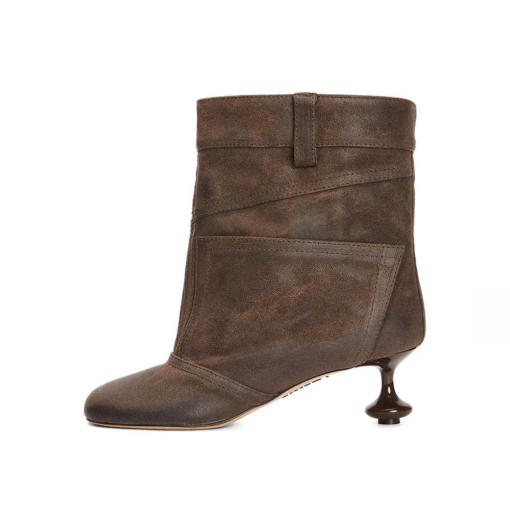 Arden Furtado 2024 Autumn Women's Boots Alien heel Short boots Round toe Slip-on Middle heel Metal buttons Modern boots