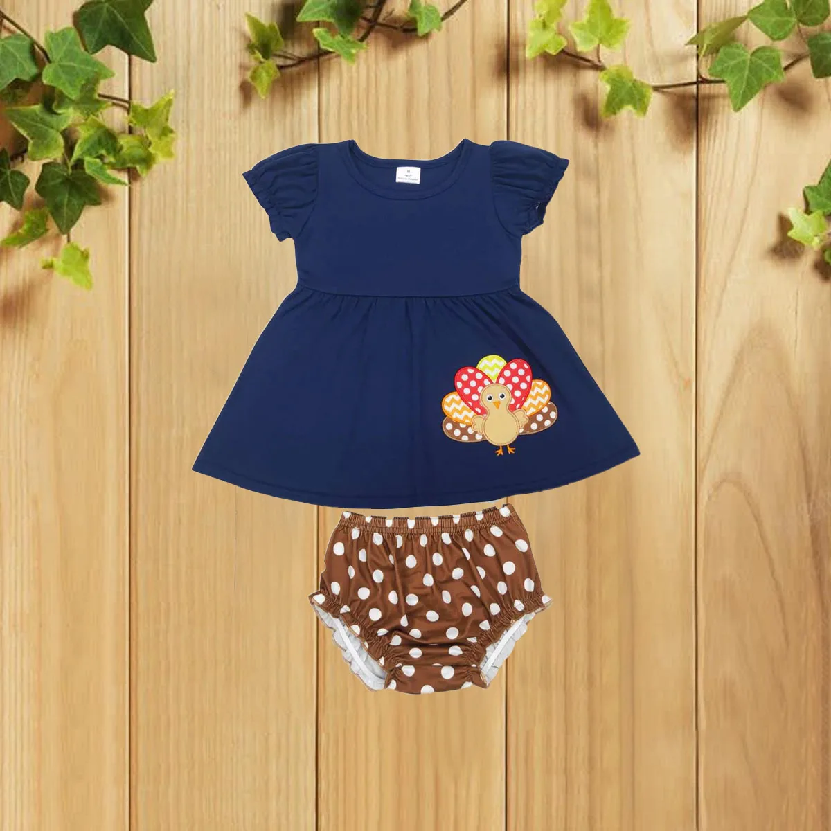 9.25 الصيف الأكثر مبيعا المطرزة البولكا نقطة تركيا الأزرق الدانتيل قصيرة الأكمام البني مثلث السراويل مجموعة