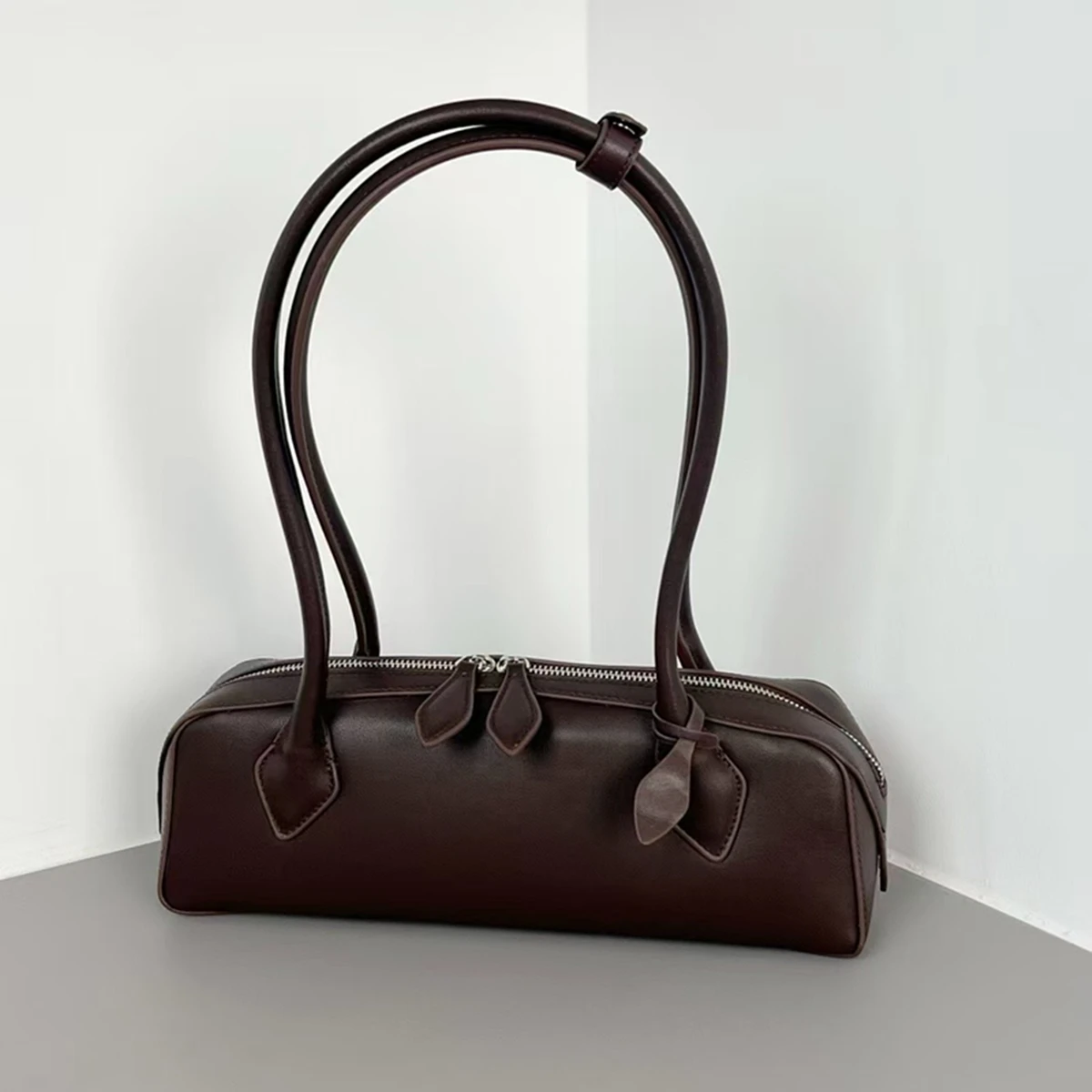 Jenny&Dave Minimalist Vintage Casual Top Layer Cowhide Sausage Bag French Niche Armpit Bag Handbag Single Shoulder Bag