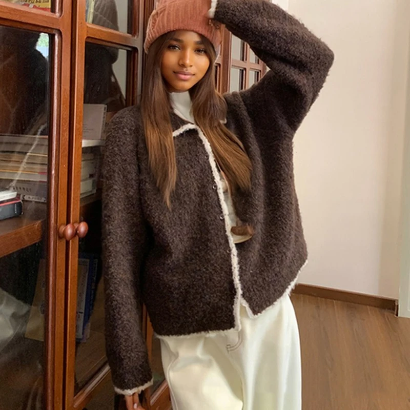 Autumn and Winter Elegant Loose Cardigan Sweater New Women Retro Knitted Jacket Contrasting Color Lapel Style Casual Clothing