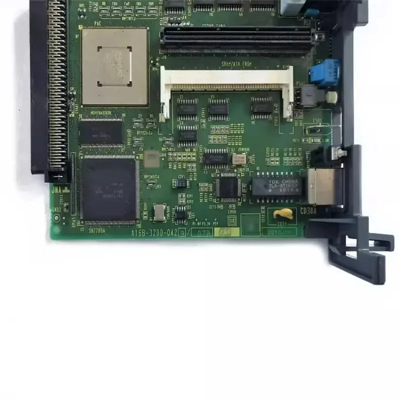 Parts for A16B-3200-0429   numerical control split test main board