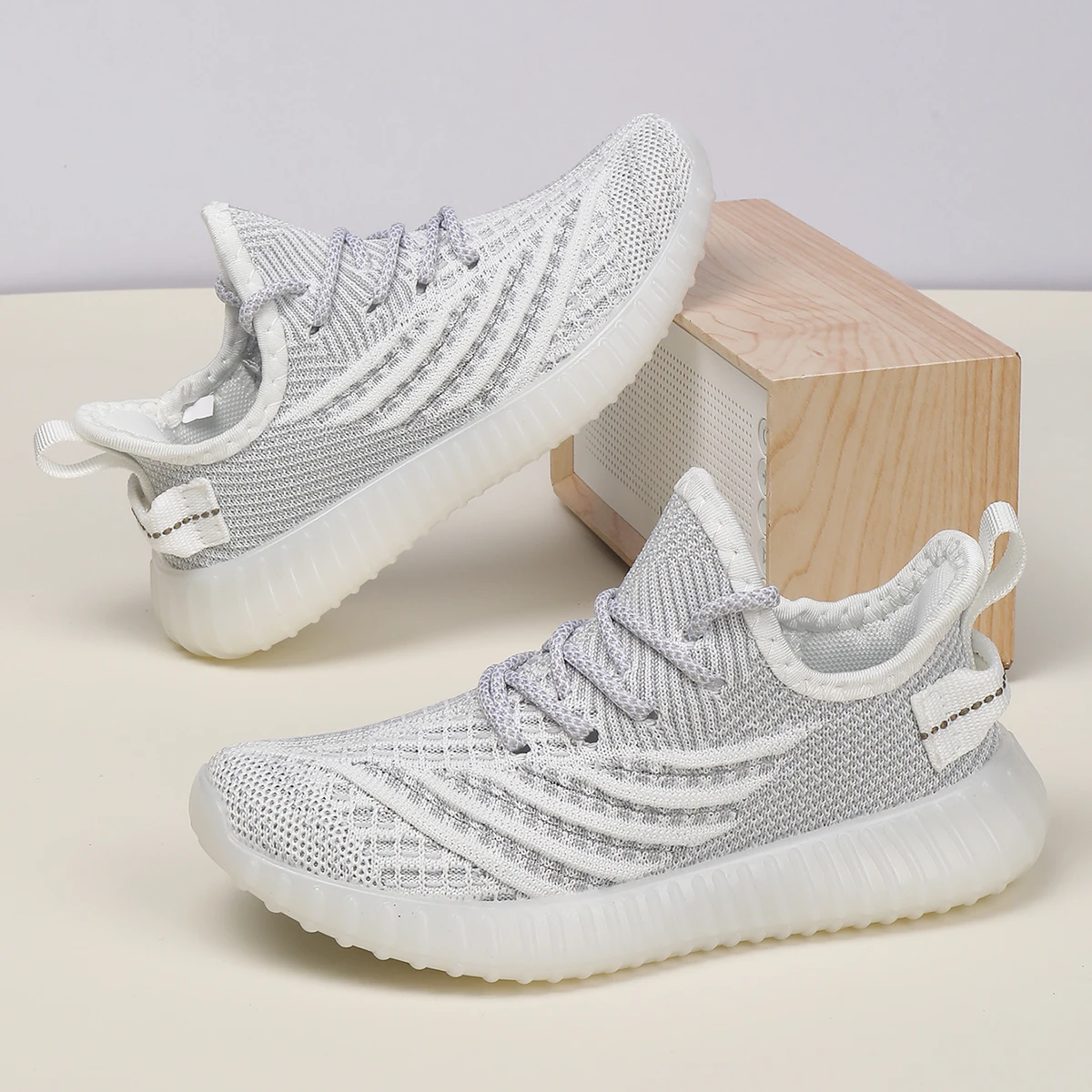 

New Sneakers Children's Lightweight Boys Girls Casual Shoes Soft Bottom Breathable Stylish Comfy Kids Sports Student Running