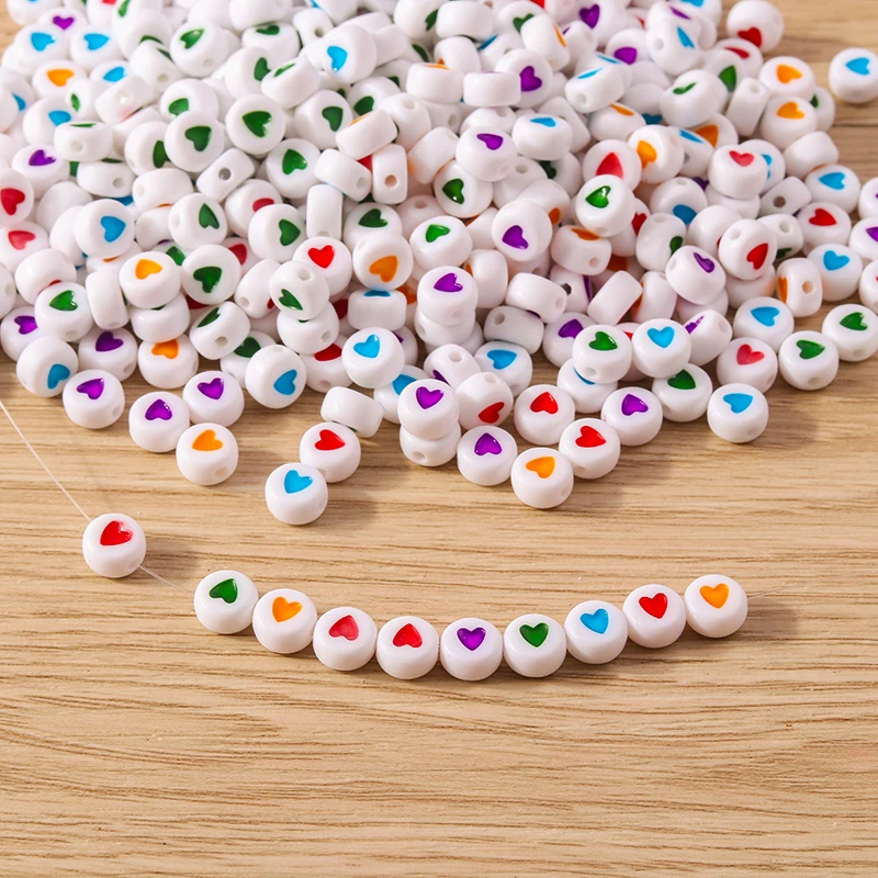 Tusember 100 Stück niedliche Mini-Mehrfarben-Herz-Acrylperlen, flache runde lose Spacer-Perlen für Schmuckherstellung, DIY-Halsketten und Armbänder – Detail 2